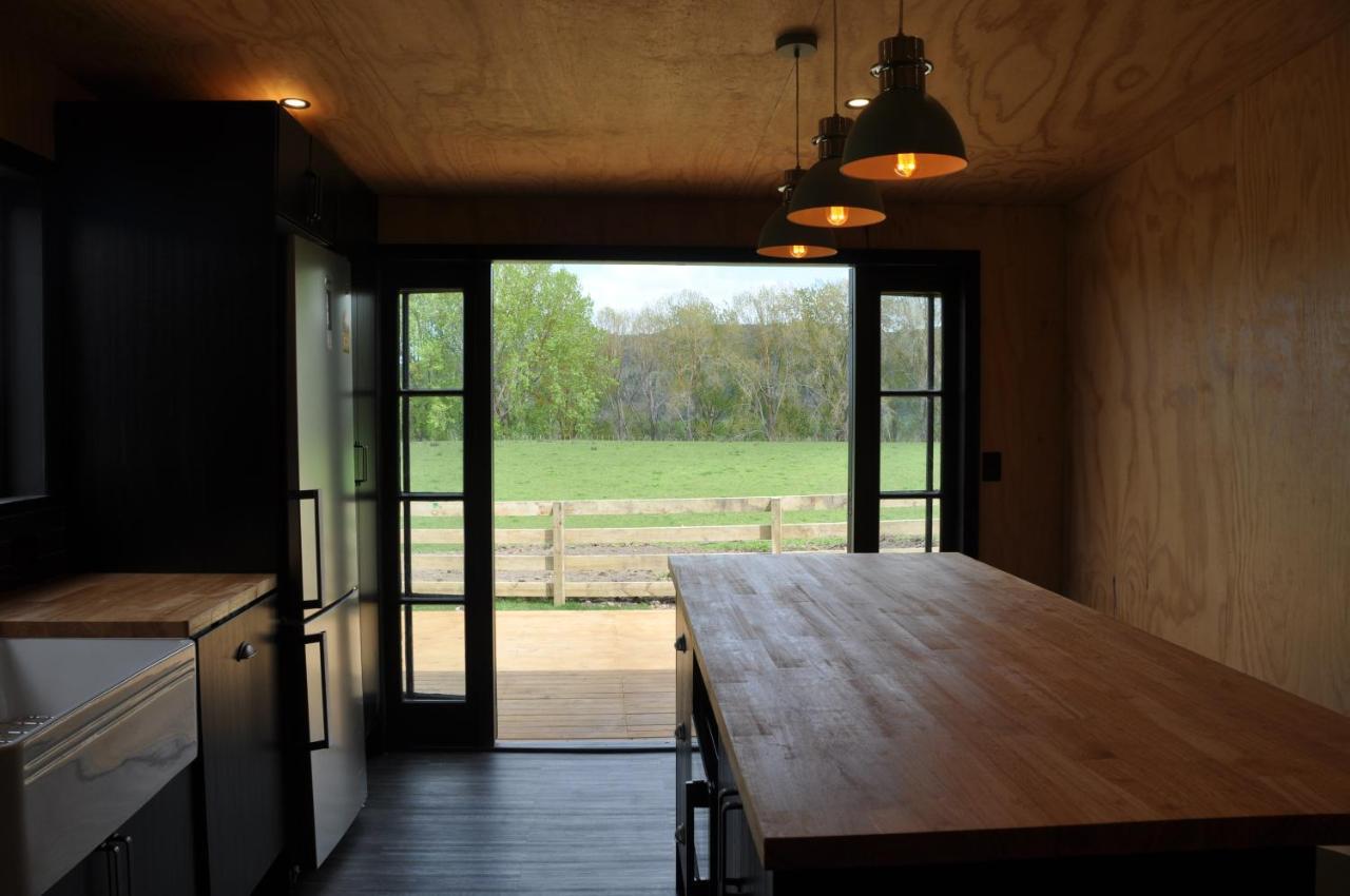 Renagour Cottage - Farmstay With Hot Tub! Whanganui Exteriör bild