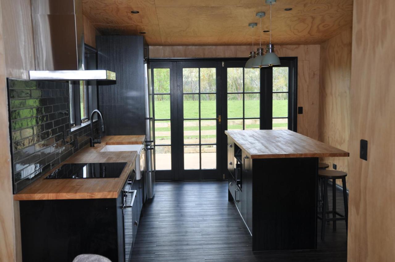 Renagour Cottage - Farmstay With Hot Tub! Whanganui Exteriör bild