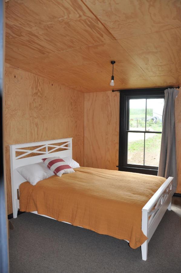Renagour Cottage - Farmstay With Hot Tub! Whanganui Exteriör bild