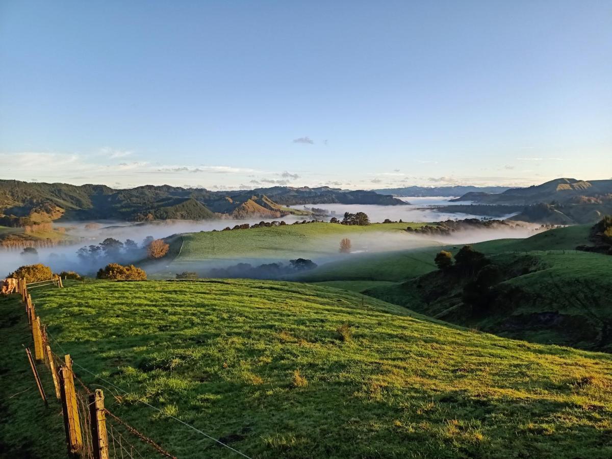 Renagour Cottage - Farmstay With Hot Tub! Whanganui Exteriör bild
